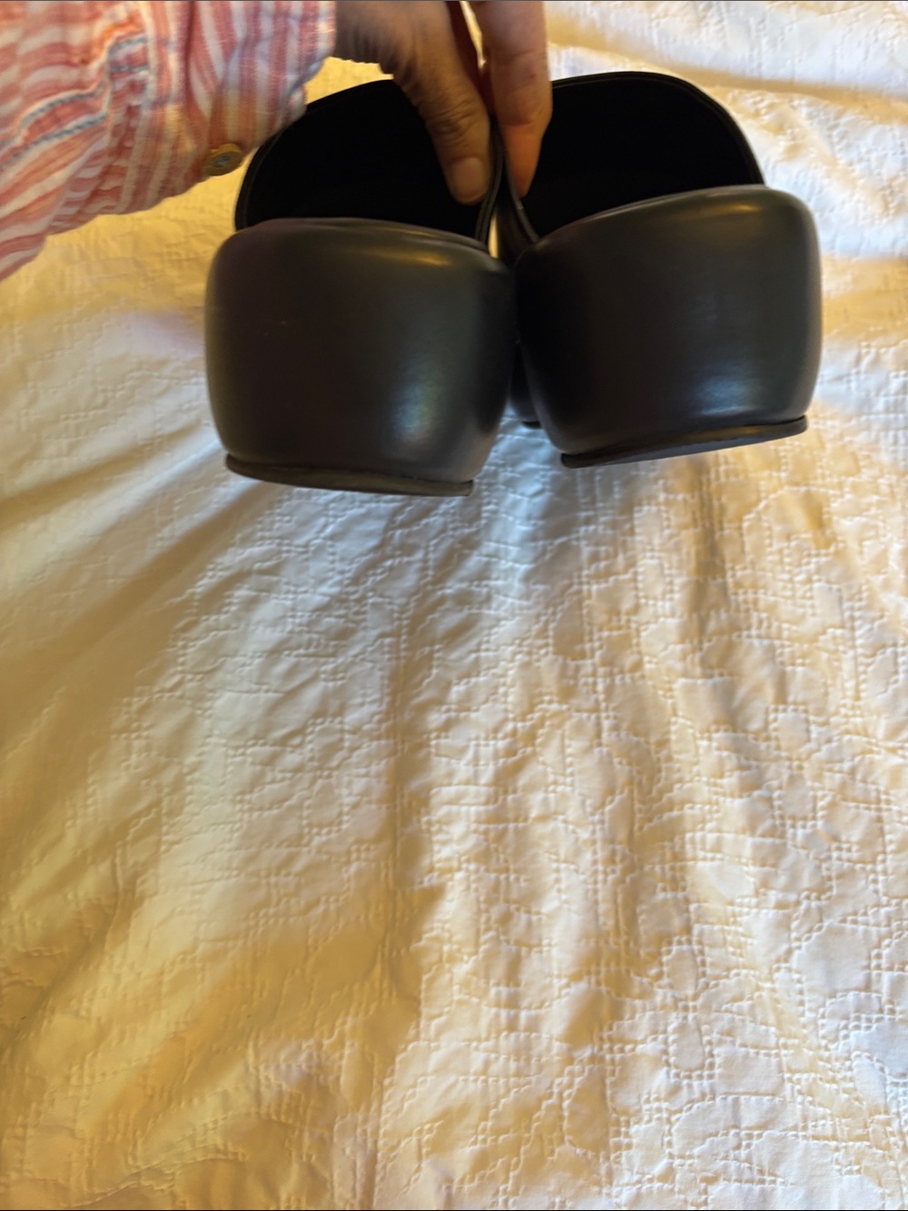 Everlane The Puffa Flatform Leather Clogs
Black Size 10.5 - Picture 9 of 13